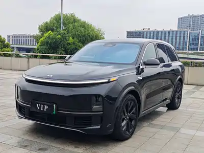 Li Auto L8 2024