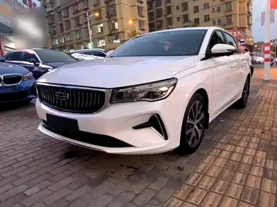 Geely Emgrand 2022