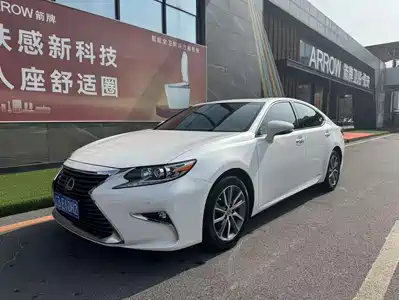Lexus ES 2017