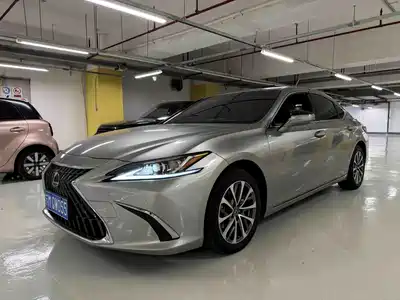 Lexus ES 2022