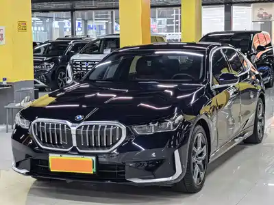 BMW i5 2024