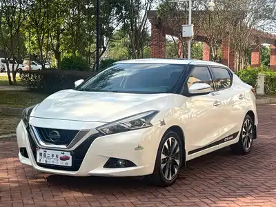 Nissan Bluebird 2018