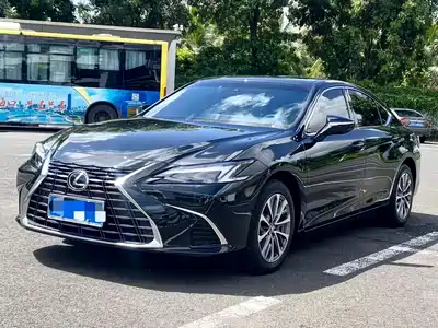 Lexus ES 2026