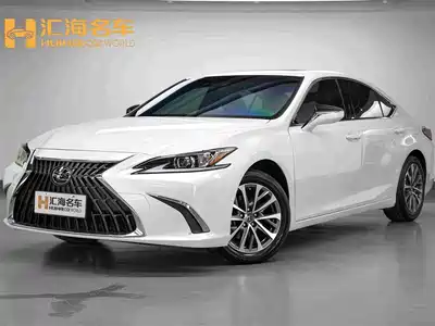Lexus ES 2024