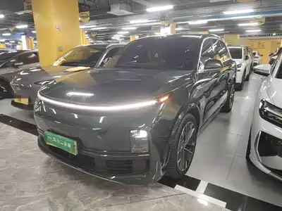 Li Auto L8 2025