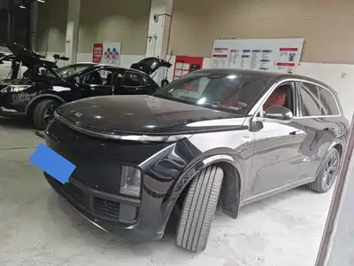 Li Auto L8 2023