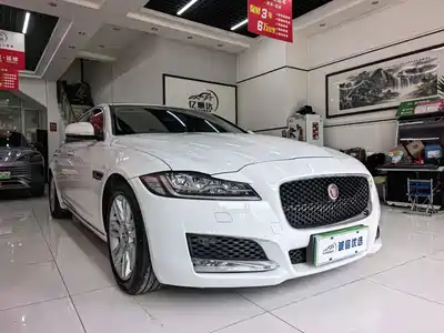 Jaguar XFL 2018