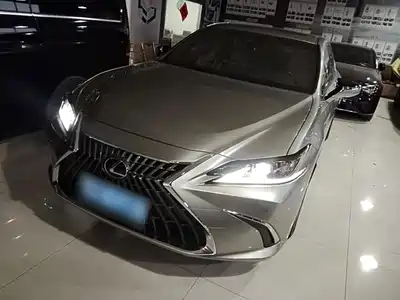 Lexus ES 2024