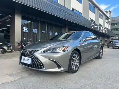 Lexus ES 2024
