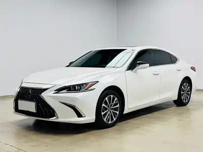 Lexus ES 2024
