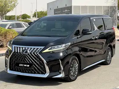 Lexus LM 2020