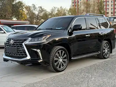Lexus LX 2010