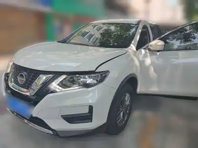 Nissan X-Trail 2025