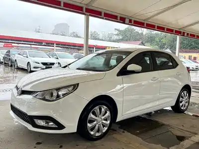 MG MG5 2015