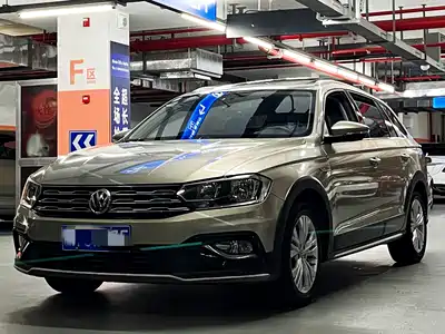 Volkswagen C-TREK 2017