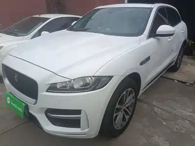 Jaguar F-PACE 2017