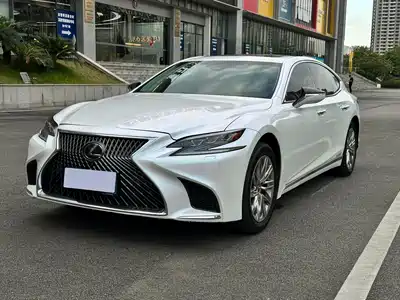 Lexus LS 2019