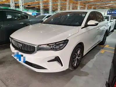 Geely Emgrand 2023