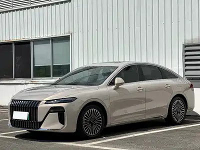 Roewe M7 DMH 2026