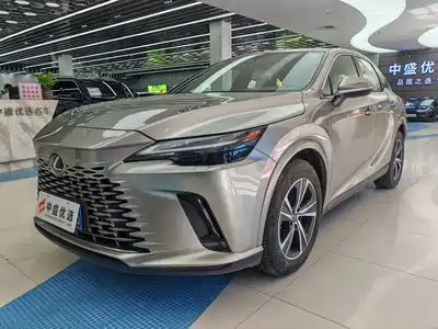 Lexus RX 2025