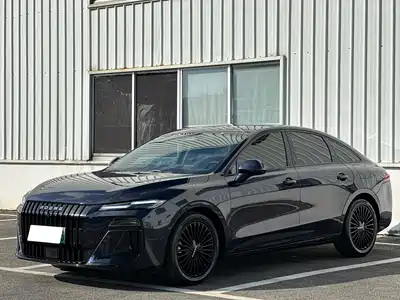 Roewe M7 DMH 2026