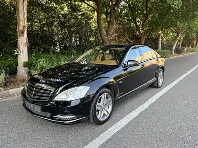 Mercedes-Benz S-Class 2011
