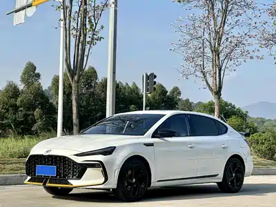 MG MG6 2023