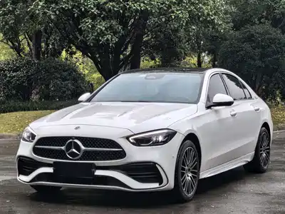 Mercedes-Benz C-Class 2024