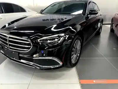 Mercedes-Benz E-Class 2022