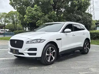 Jaguar F-PACE 2021