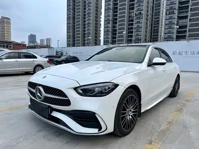 Mercedes-Benz C-Class 2025