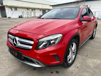 Mercedes-Benz GLA 2015