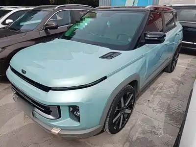 Geely ICON 2023