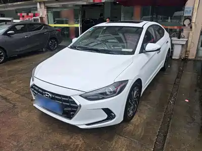 Hyundai Elantra 2020