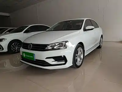 Volkswagen Sagitar 2018
