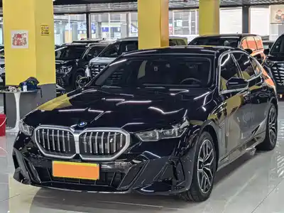 BMW i5 2025