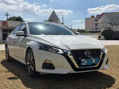 Nissan Teana 2022