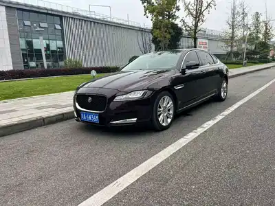 Jaguar XFL 2017