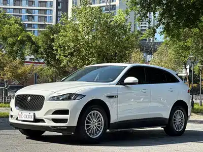 Jaguar F-PACE 2017