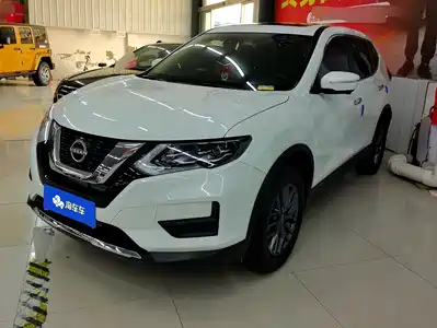 Nissan X-Trail 2025