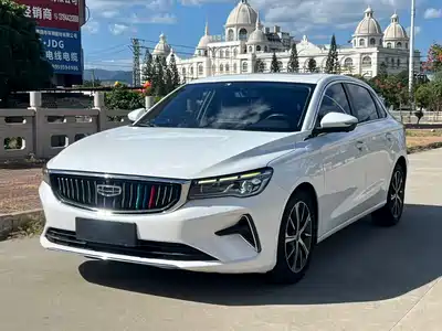 Geely Emgrand 2022