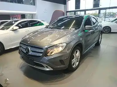 Mercedes-Benz GLA 2016