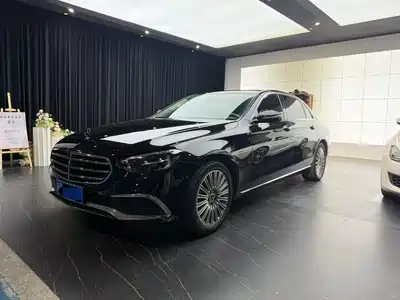 Mercedes-Benz E-Class 2022