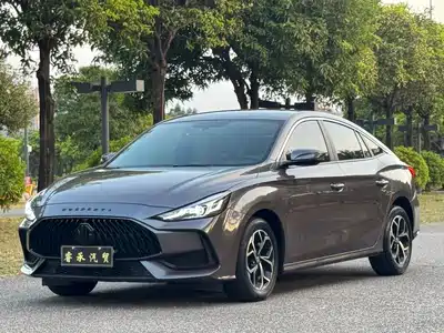 MG MG5 2022