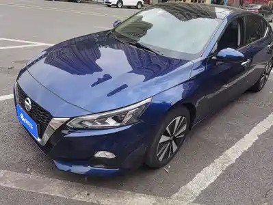 Nissan Teana 2022