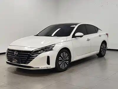 Nissan Teana 2023