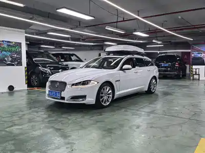 Jaguar XF 2015