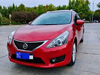 Nissan Tiida 2012