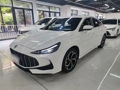 MG MG5 2025