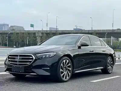 Mercedes-Benz E-Class 2024